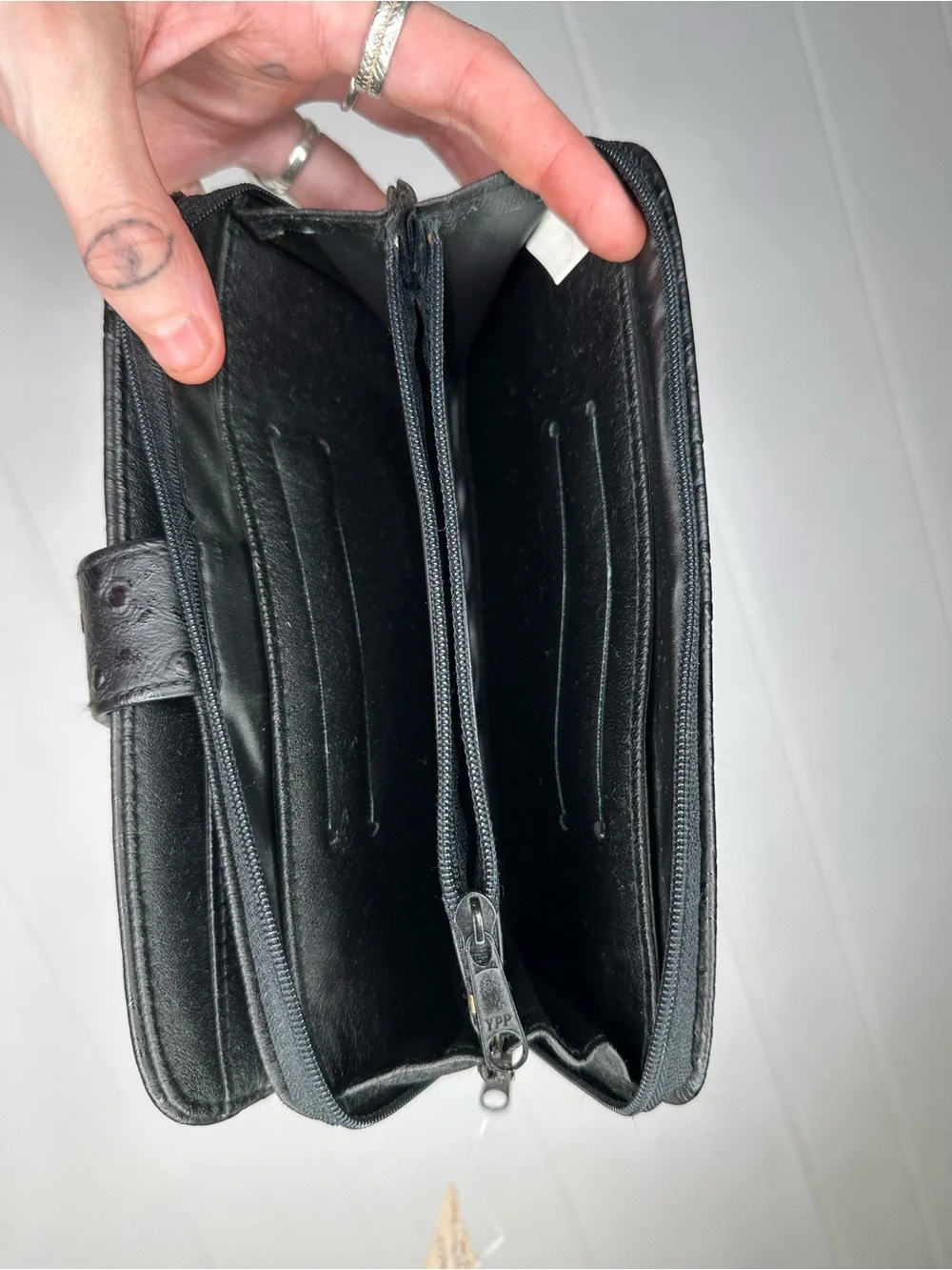 NWT Vintage Maggie Lawrence Black Ostrich Embossed Texture Clutch Wallet